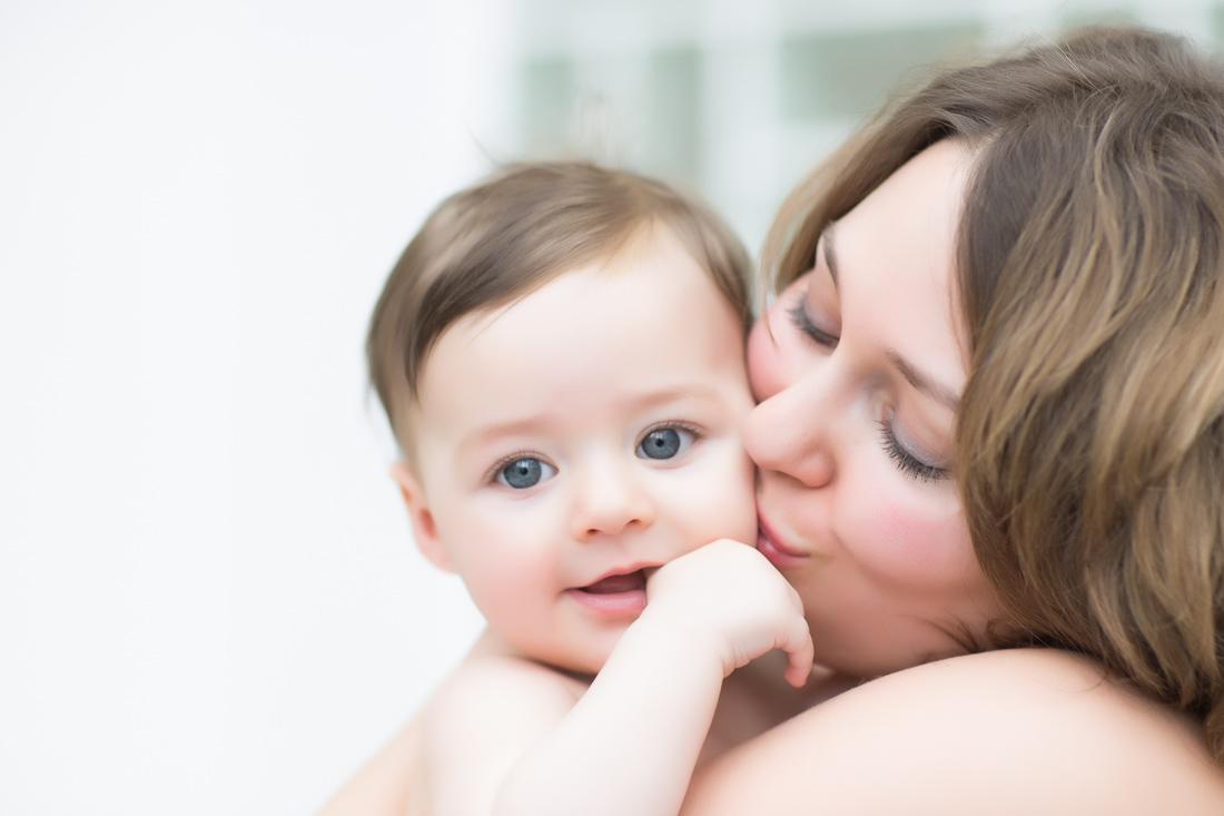 karin-haupt-fotografie-donauwoerth-harburg-neugeborenen-shooting-julia-1