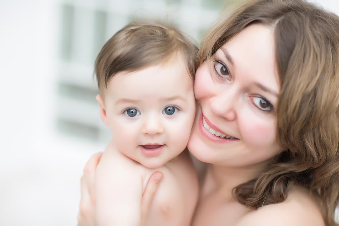 karin-haupt-fotografie-donauwoerth-harburg-neugeborenen-shooting-julia-2