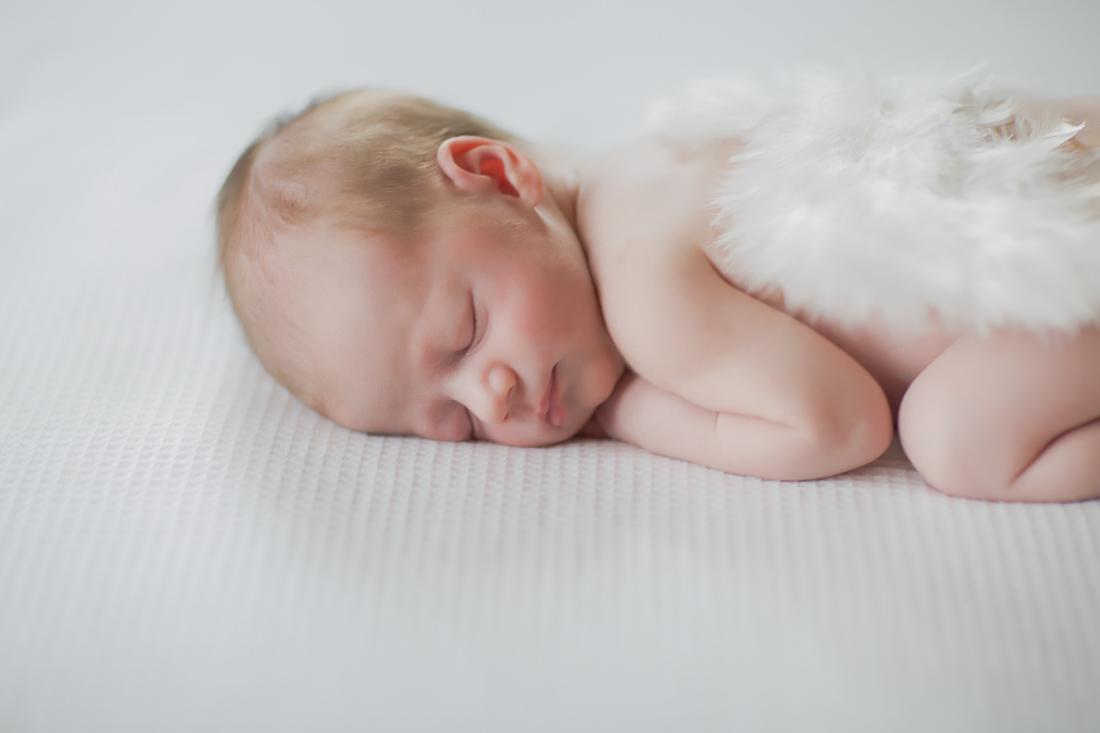 karin-haupt-fotografie-donauwoerth-harburg-neugeborenen-shooting-lia-6