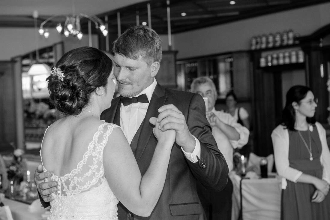 karin-haupt-fotograf-donauwoerth-harburg-hochzeit-jessica-andreas-41