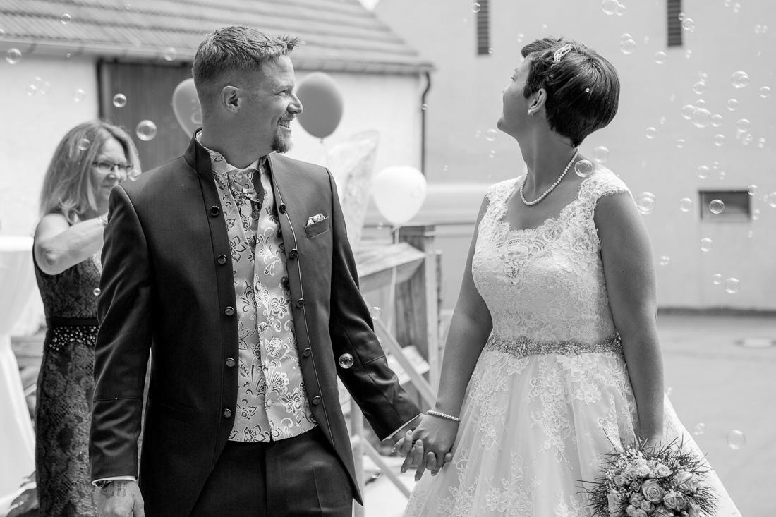 karin-haupt-fotografie-donauwoerth-harburg-hochzeit-michaela-pascal-12