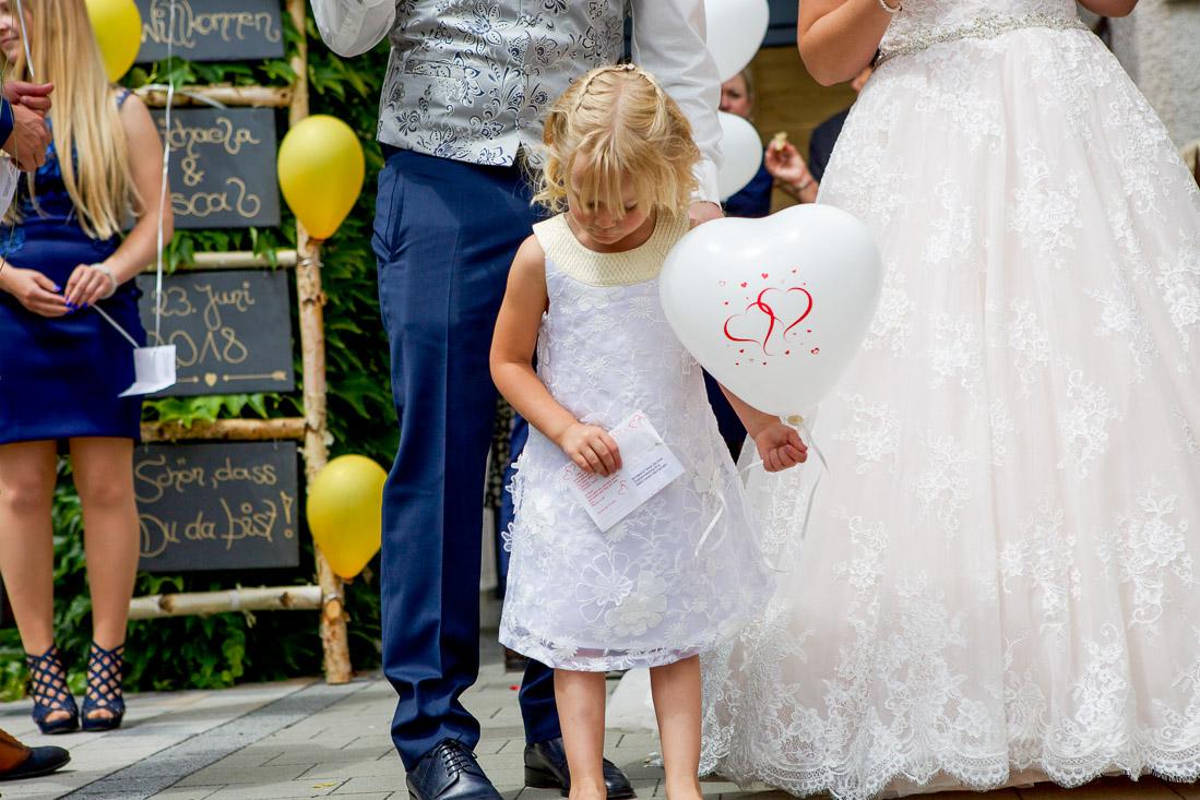 karin-haupt-fotografie-donauwoerth-harburg-hochzeit-michaela-pascal-14