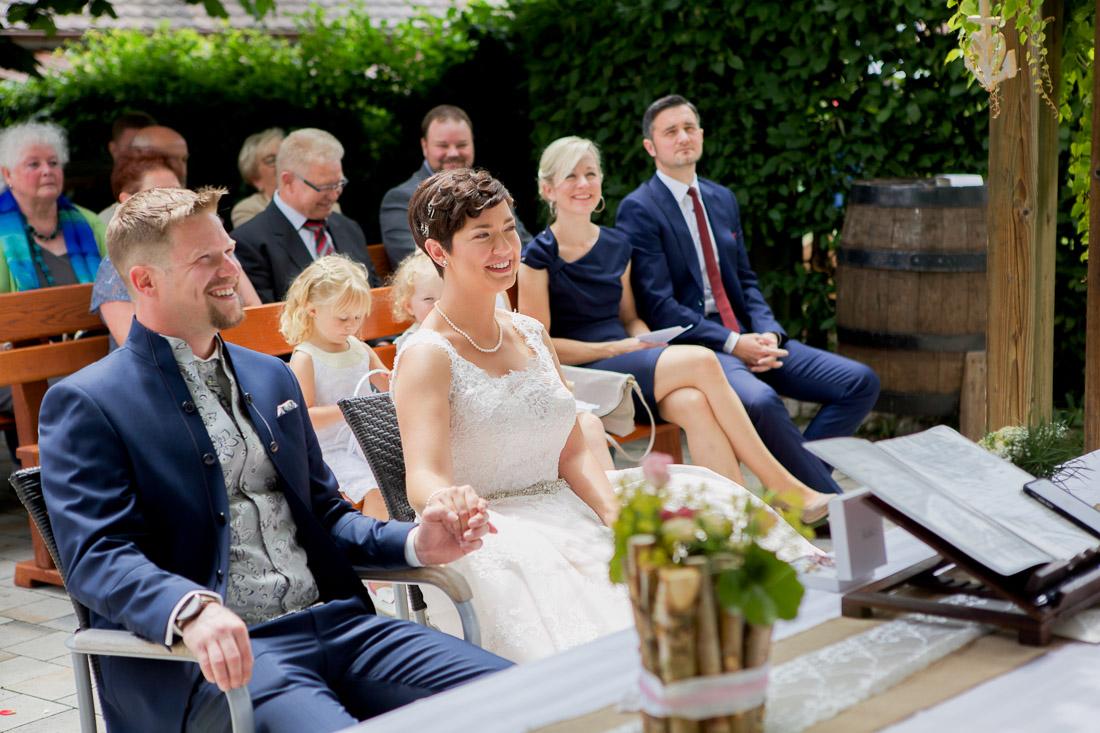 karin-haupt-fotografie-donauwoerth-harburg-hochzeit-michaela-pascal-06