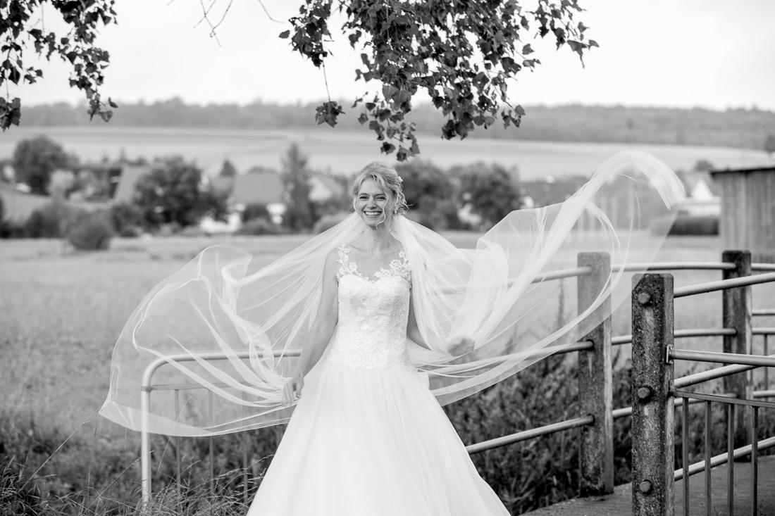 karin-haupt-fotografie-donauwoerth-harburg-hochzeit-nadine-peter-15