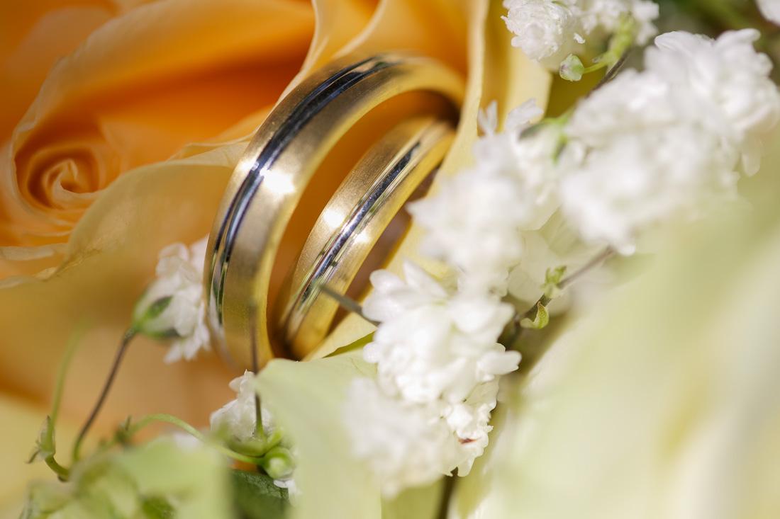 karin-haupt-fotograf-donauwoerth-harburg-hochzeit-Rebecca-Sebastian-12