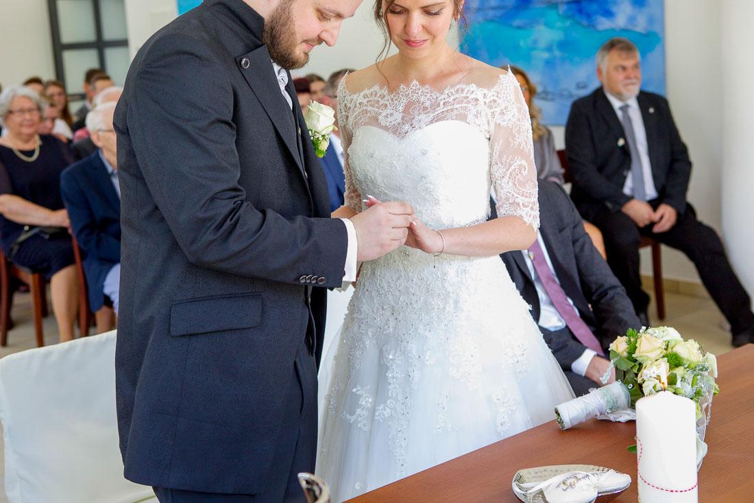 karin-haupt-fotograf-donauwoerth-harburg-hochzeit-Rebecca-Sebastian-27