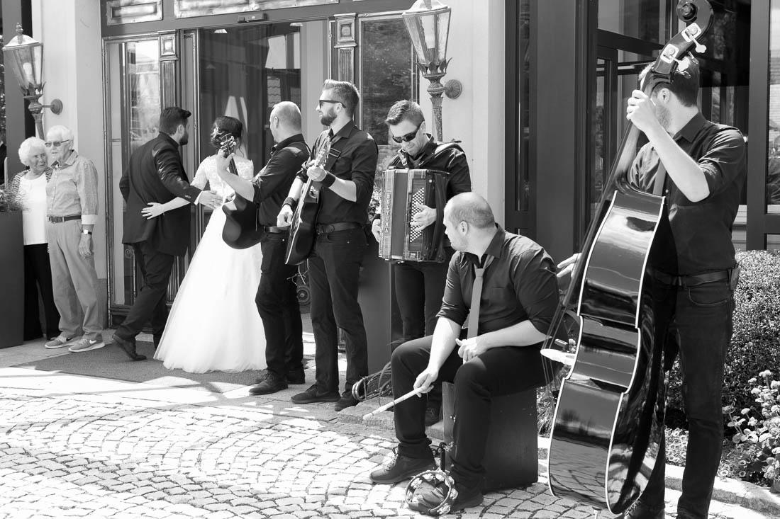karin-haupt-fotograf-donauwoerth-harburg-hochzeit-Rebecca-Sebastian-34